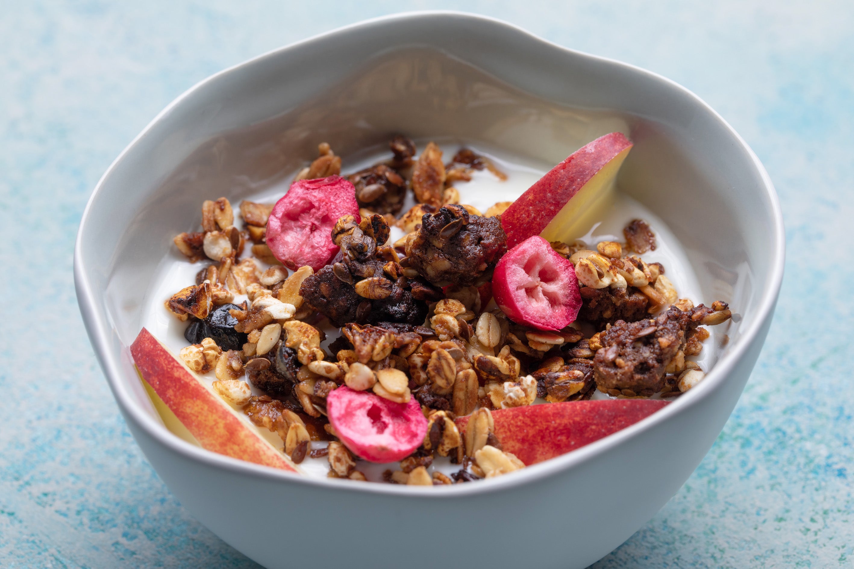 NUTTY GRANOLA