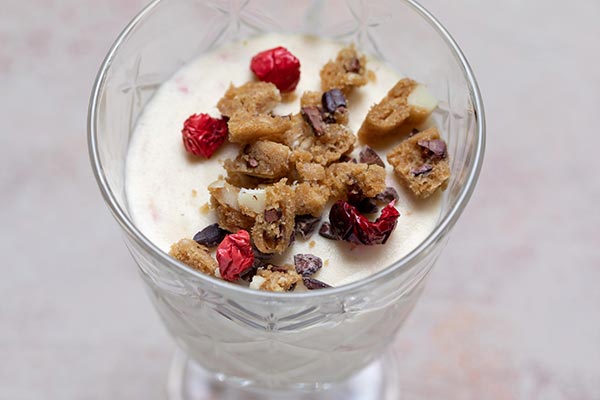 CREAMY WHITE CHOCOLATE